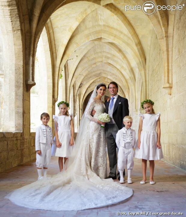 Boda del Príncipe Félix de Luxemburgo con Claire Lademacher - Página 14 1245579-mariage-religieux-de-s-a-r-le-prince-620x0-3