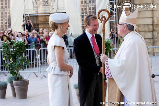 Boda del Príncipe Félix de Luxemburgo con Claire Lademacher - Página 14 1245583-grand-duc-henri-de-luxembourg-et-620x0-2