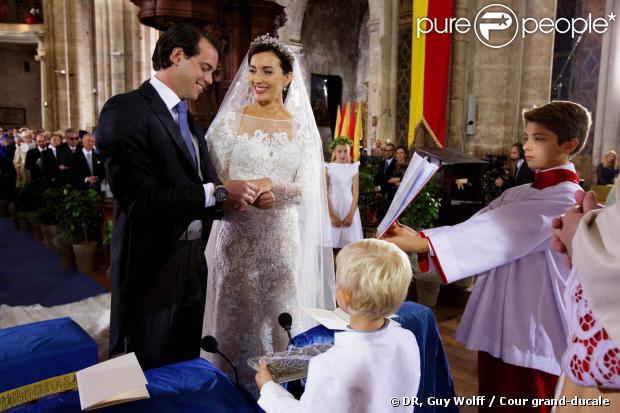 Boda del Príncipe Félix de Luxemburgo con Claire Lademacher - Página 14 1245586-mariage-religieux-de-s-a-r-le-prince-620x0-2