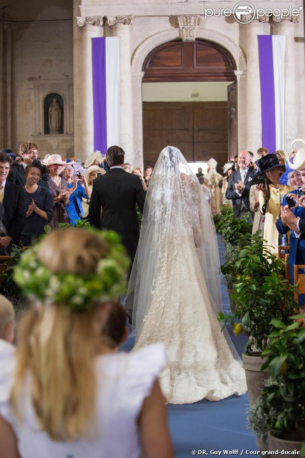 Boda del Príncipe Félix de Luxemburgo con Claire Lademacher - Página 14 1245592-mariage-religieux-de-s-a-r-le-prince-620x0-2