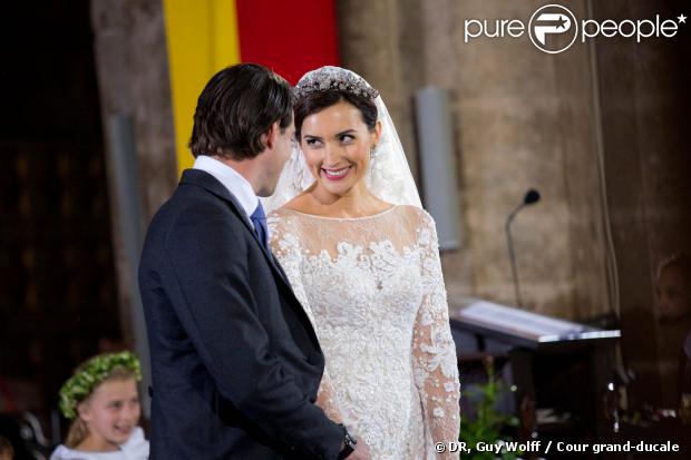 Boda del Príncipe Félix de Luxemburgo con Claire Lademacher - Página 14 1245596-mariage-religieux-de-s-a-r-le-prince-620x0-2