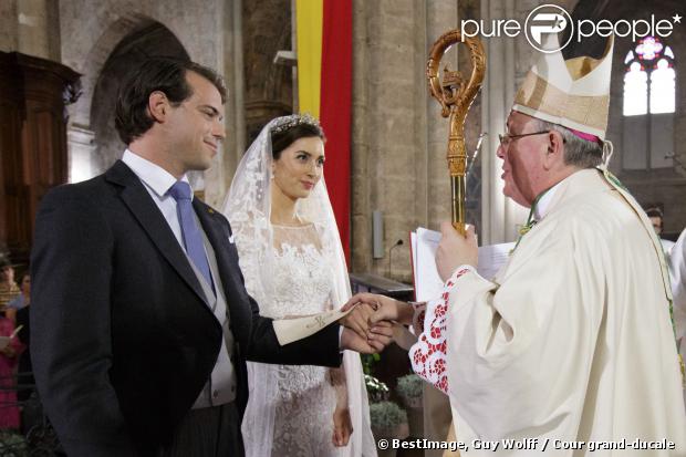 Boda del Príncipe Félix de Luxemburgo con Claire Lademacher - Página 14 1245597-mariage-religieux-de-s-a-r-le-prince-620x0-2