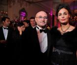 Inès Sastre et Phil Collins posent pour Pure People. 