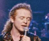 Simply Red, c'est avant tout le chanteur Mick Hucknall