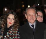 Vanesssa Paradis illumine les champs-Elysées au côté de Bertrand Delanoë