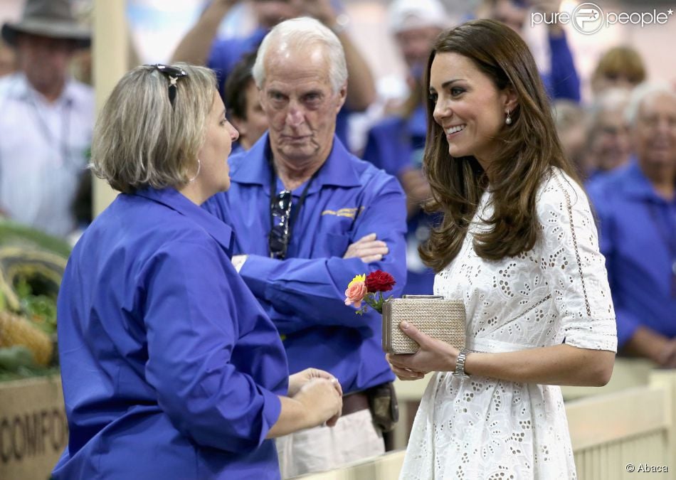 CASA REAL BRITÁNICA - Página 52 1444436-the-duchess-of-cambridge-visits-the-950x0-1