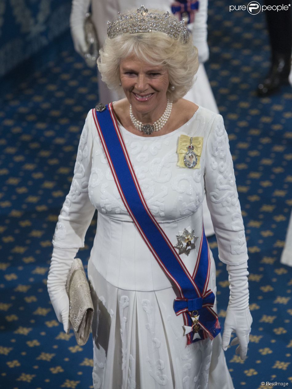 CASA REAL BRITÁNICA - Página 64 1496002-camilla-parker-bowles-duchesse-de-950x0-1