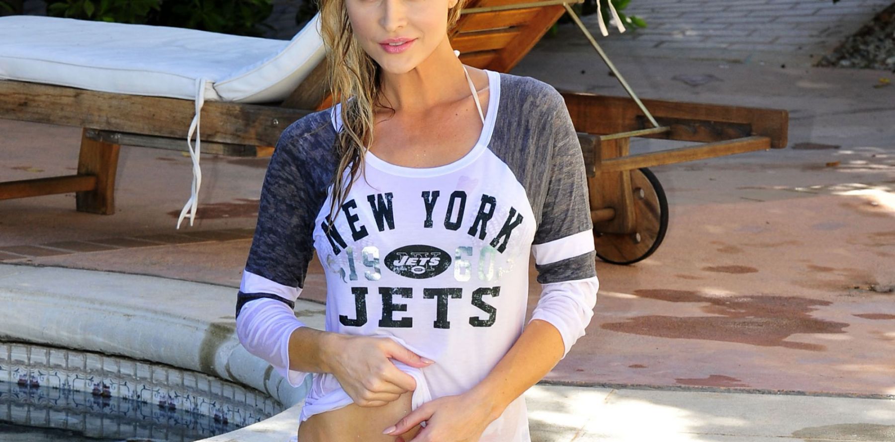 Joanna Krupa T Shirt Mouill Et Bikini Pour La Star De T L R Alit