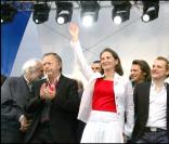 Ségolene entourée de people