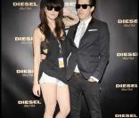Daisy Lowe et Mark Ronson