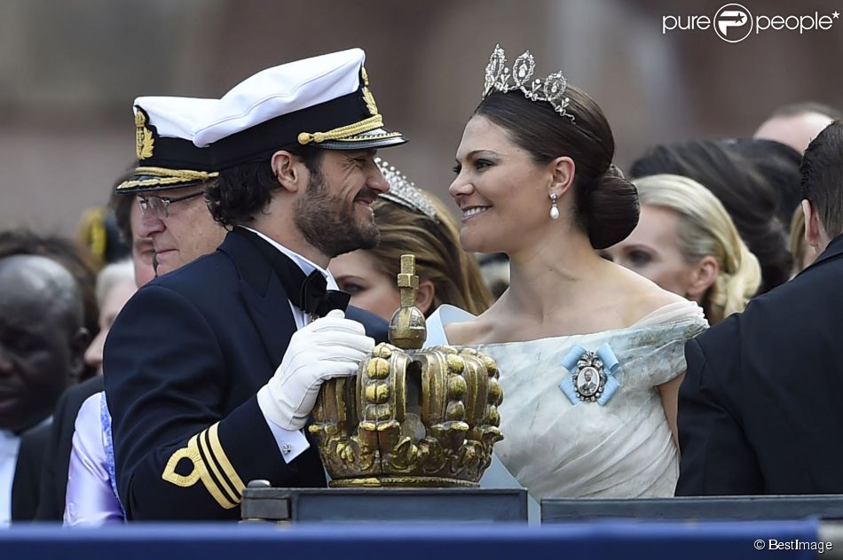 BODA REAL DEL PRINCIPE CARLOS FELIPE  Y SOFIA HELLQVIST - Página 22 1853164-le-prince-carl-philip-et-sa-soeur-la-950x0-1