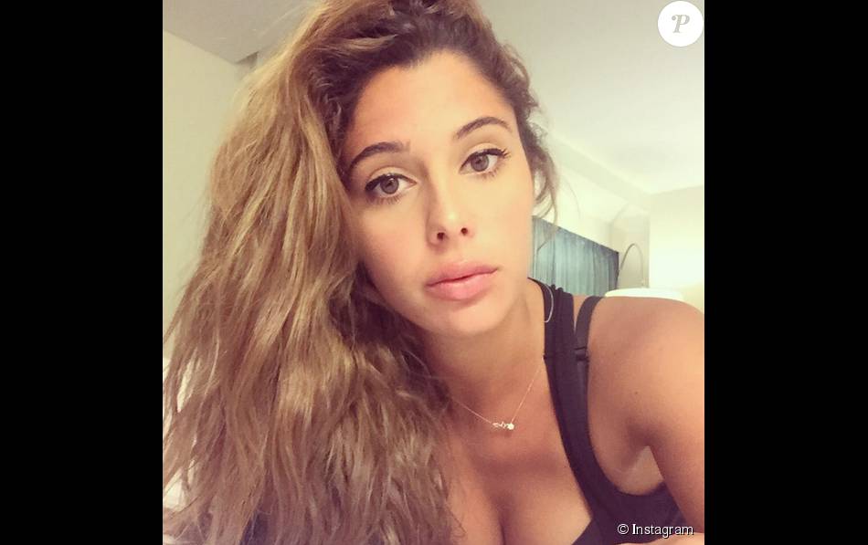 http://static1.purepeople.com/articles/1/16/42/41/@/1912073-coralie-porrovecchio-la-candidate-de-950x0-1.jpg