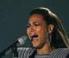 REPORTAGE PHOTOS : Beyoncé et Estelle ont-elles perdu la raison ? Enlevez ces robes immondes !!!