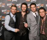 Mark Owen avec Take That en Fevrier 2008