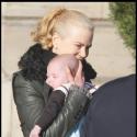 PHOTOS : Nicole Kidman, tendre balade avec sa fille et son mari à Paris... 
