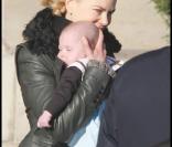Nicole Kidman à Paris avec Sunday Rose, le 2/12/08