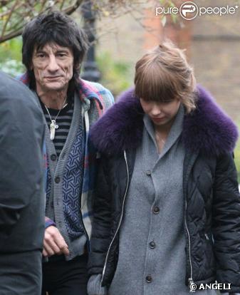 Ronnie Wood des Rolling Stones et sa compagne