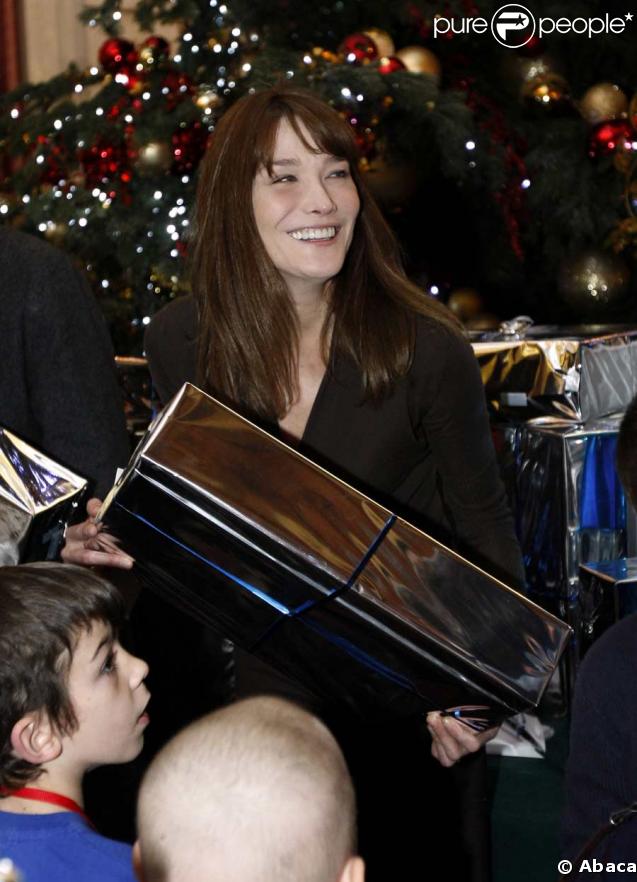Carla Bruni a fait une copieuse donation à la Fondation de France
