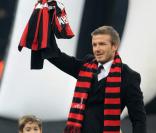 David Beckham acclamé par son public milanais