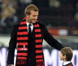 David Beckham acclamé par son public milanais