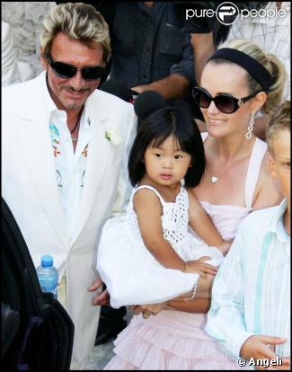 La famille Hallyday Johnny,Laeticia et la petite Jade 
