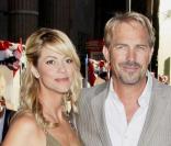 Kevin Costner et sa femme attendent le passage de la cigogne 