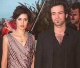 Romain Duris et sa compagne attendent  le passage de la cigogne 