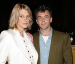 David Eigenberg et  sa femme attendent le passage de la cigogne pour 2009