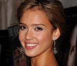 Jessica Alba se fait discrète depuis l'annonce de sa grossesse. Et non, elle ne posera pas nue.