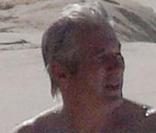 Richard Gere fend la vague à Saint-Barth'  