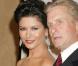 Catherine Zeta-Jones et Michael Douglas, un couple amoureux et... cambriolé !