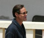 Les people enfilent leur robe de chambre : Jim Carrey 