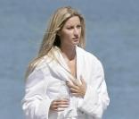 Les people enfilent leur robe de chambre : Gisele Bündchen 