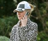 Les people enfilent leur robe de chambre : Anne Heche 