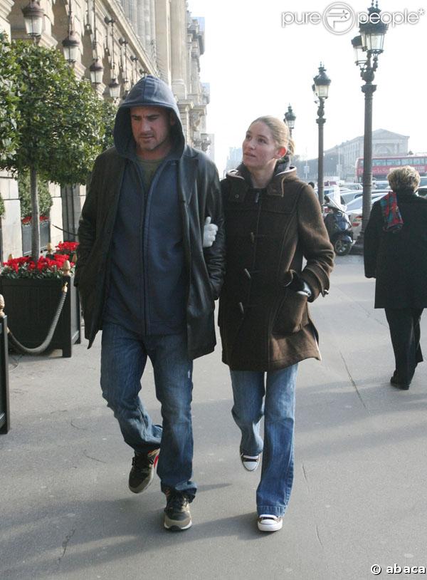 Dominic Purcell se promène à Parisavec une belle inconnue