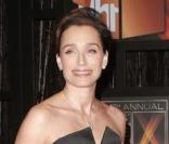 Kristin Scott Thomas sublime lors de la cérémonie desCritics Choice Awards hier soir