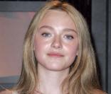 Dakota Fanning sublime lors de la cérémonie desCritics Choice Awards hier soir