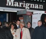 Jean-Paul Belmondo et Barbara Gandolfi à la première d' Un homme et son chien  au Gaumont Marignan