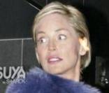 Sharon Stone et son petit ami à la sortie de Katsuya, à Hollywood