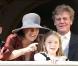 Caroline de Monaco et son mari Ernst August de Hanovre avec leur fille Alexandra en novembre 2007. La petite a alors 8 ans.