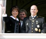Caroline de Monaco, son mari Ernst August de Hanovre et le Prince Albert lors de la fête nationale monégasque, en novembre 2006.  