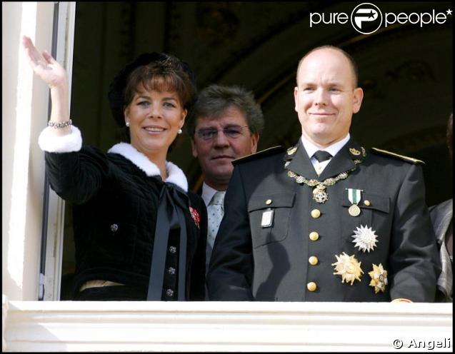 Caroline de Monaco, son mari Ernst August de Hanovre et le Prince Albert lors de la fête nationale monégasque, en novembre 2006.  