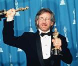 La pire récolte sera pour Steven Spielberg. Son film La Couleur Pourpre (1986) est nommé 11 fois et obtient zéro Oscar ! Pas grave, il en aura comme meilleur réalisateur pour La Liste de Schindler (1993) et Il faut sauver le soldat Ryan (1998)