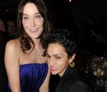 Carla Bruni, fabuleuse au dîner de la mode avec son amie Farida Khelfa