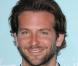 Bradley Cooper, vu dans la cinquième saison de Nip/ Tuck, a des yeux revolver  