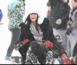 Lily Allen fait de la luge à Londres