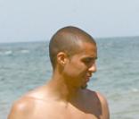 David Trezeguet regarde Aaron taquiner le ballon !