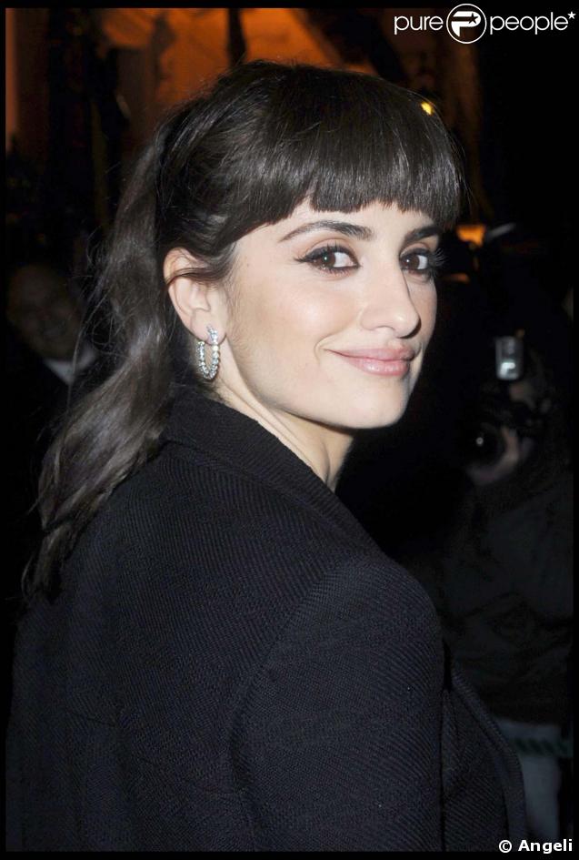 Penelope Cruz, toujours aussi sublime, n'aurait pas manqué la soirée des Pré-Bafta, au Aspreys, à Londres, le 7 février 2009. Elle est nommée dans la catégorie du meilleur Second rôle féminin, pour Vicky Cristina Barcelona. 