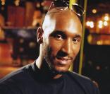 Nicolas Anelka se la joue beau-mâle
