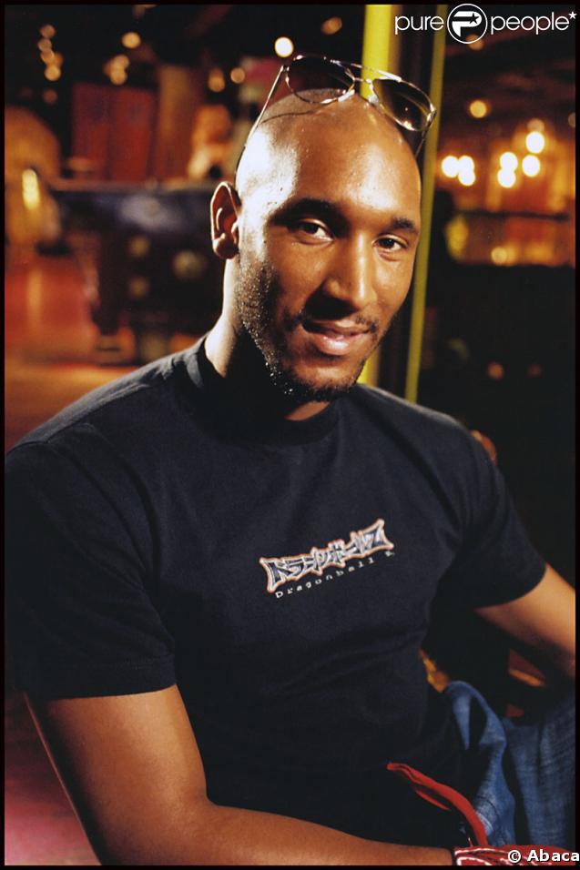 Nicolas Anelka se la joue beau-mâle